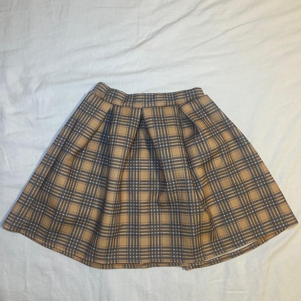 Brand NEW WITH TAGS plaid mustard skater skirt